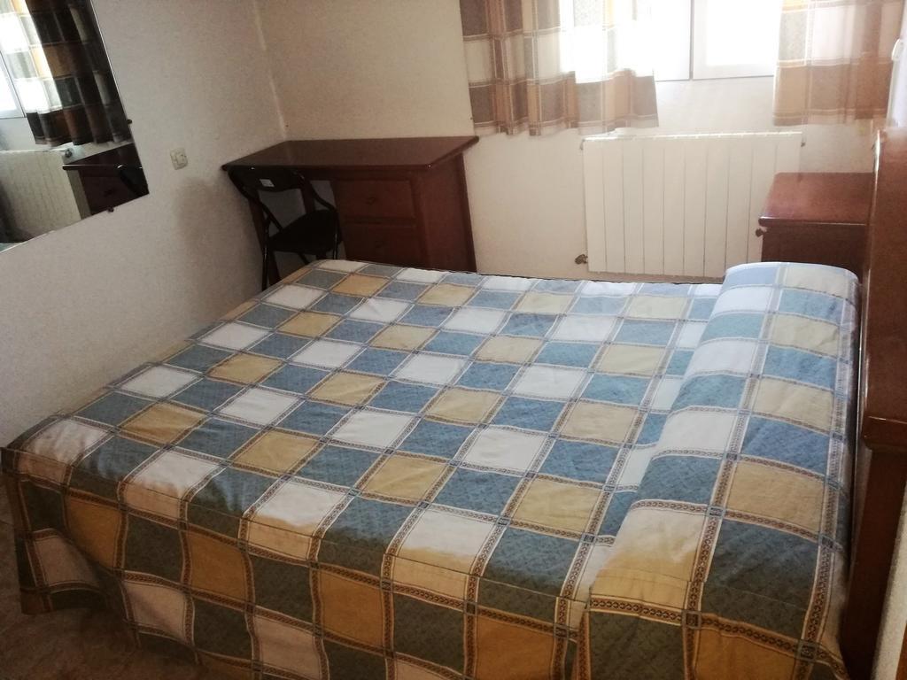 Alojamiento Cr Cuatro Caminos San Pablo de los Montes Eksteriør billede